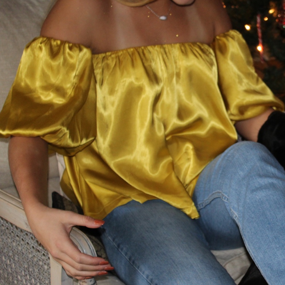 Urban Outfitters off the shoulder puff sleeve top